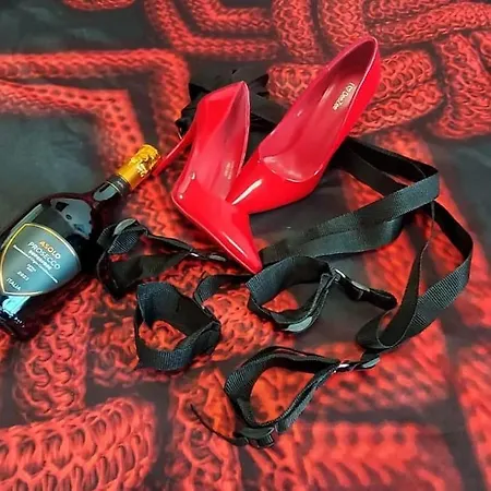 Tylko Dla Doroslych Momenti Piccanti Apartment *